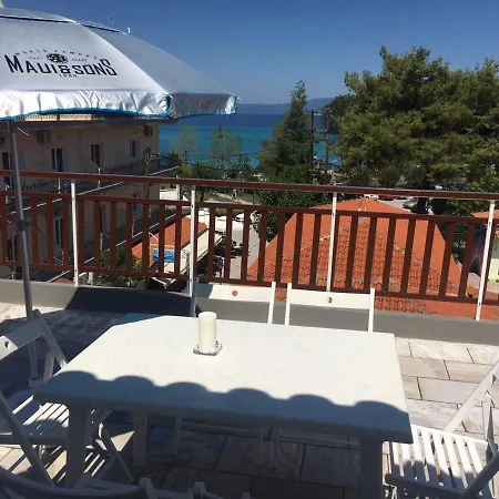 FLAT WITH 360 percent terrace view Hébergement de vacances Chaniotis